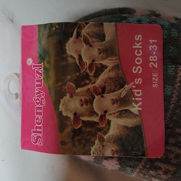 FAUX FUR KIDS SOCKS - Picture 2 of 3